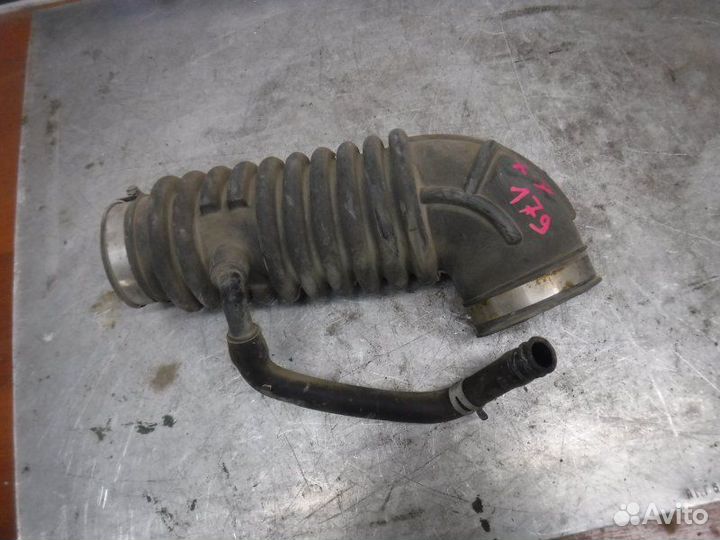 Патрубок воздушного фильтра Geely Emgrand X7 2.0