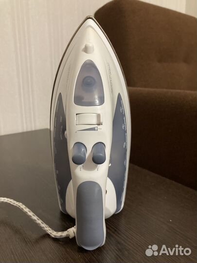 Утюг Clatronic DB 3106