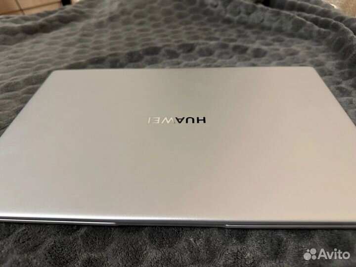 Huawei matebook d15