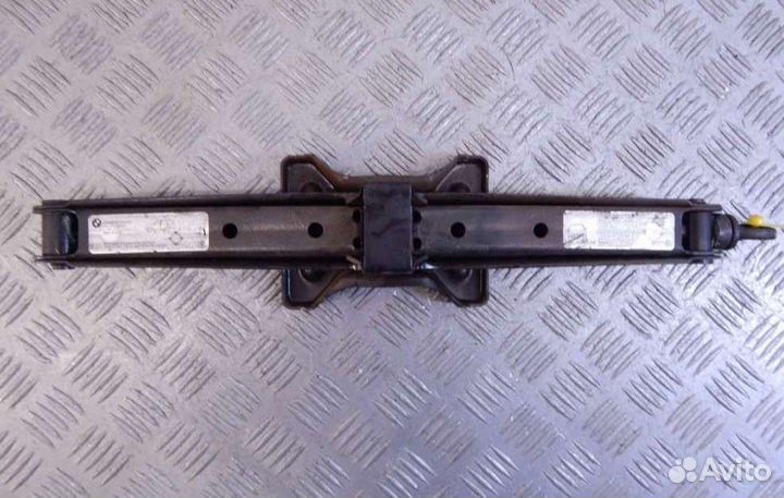 Домкрат на BMW