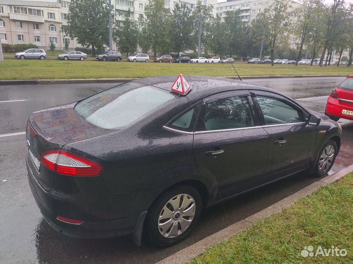 Инструктор по вождению