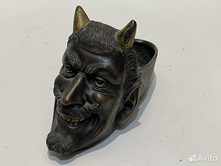 Пепельница Мефистофель бронза
