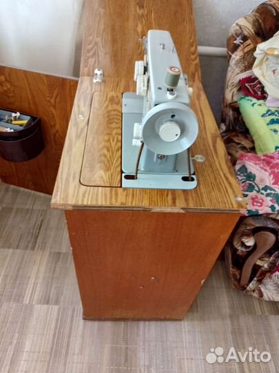Швейная машинка 