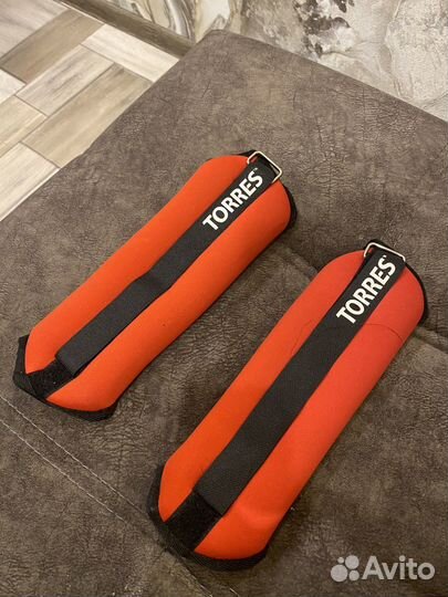 Утяжелители для ног 1 кг как новые