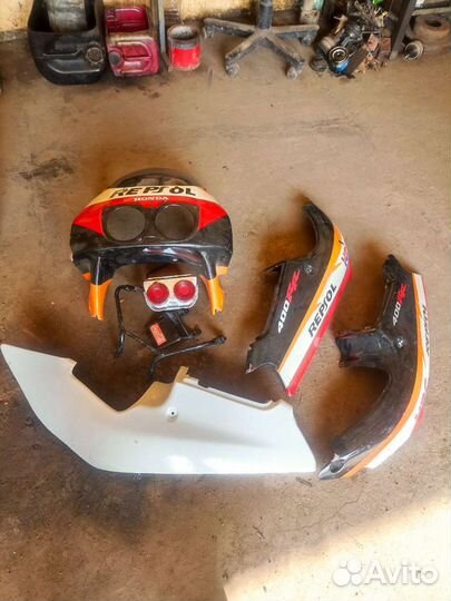 Пластик от Honda 400rr