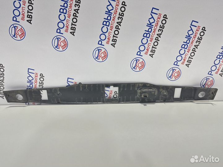 Накладка багажника Mercedes S600 W220