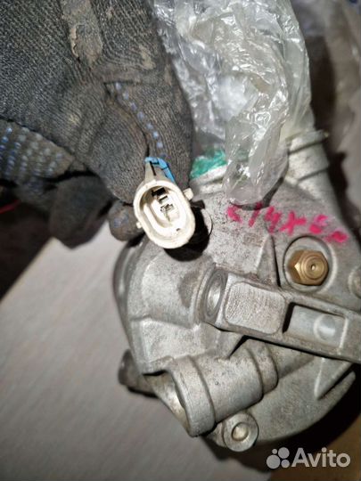 Компрессор кондиционера Opel Corsa D