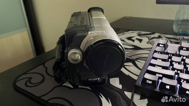 Видеокамера sony Video 8 Handycam