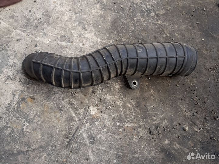 Патрубок турбины Mercedes Vito 638