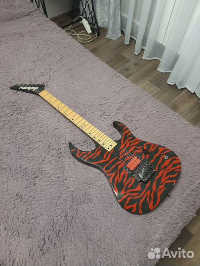 Электрогитара