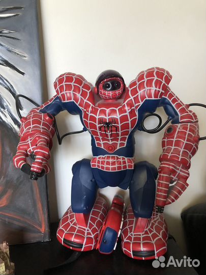 Робот человек паук