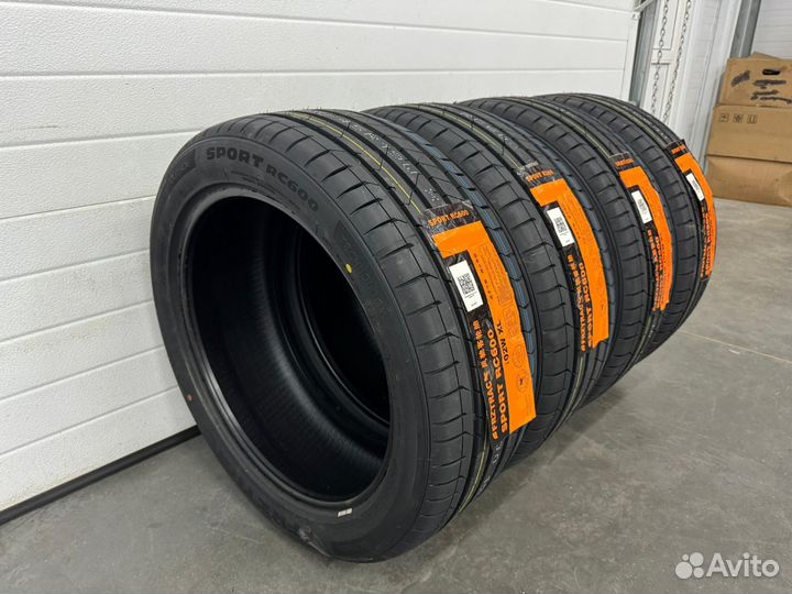 Frztrac Sport RC600 255/40 R21