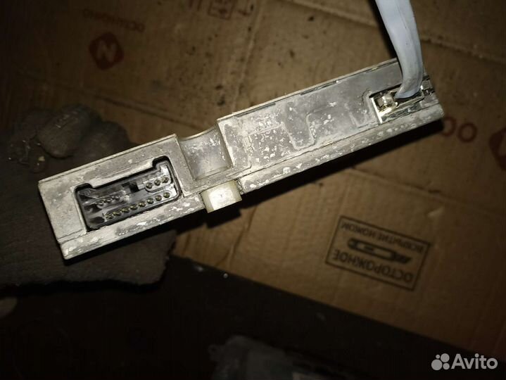 Усилитель магнитолы Volkswagen Sharan