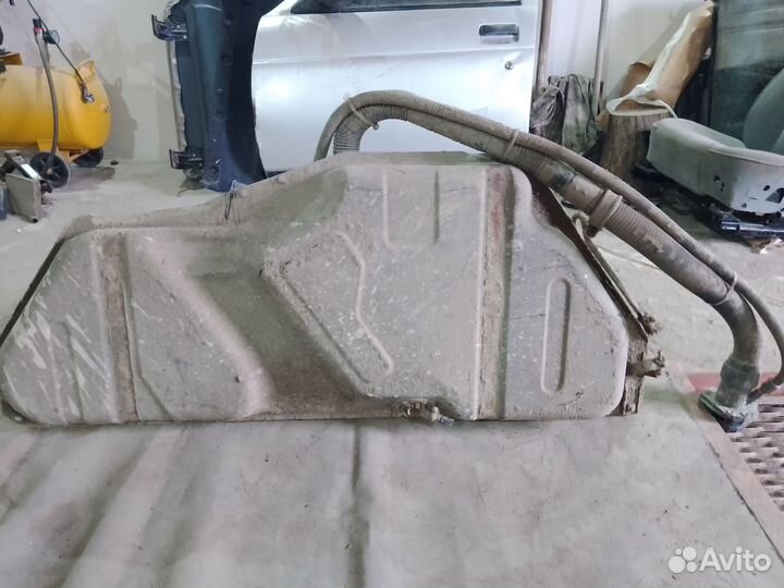 Бензобак (балка ) деу нексия