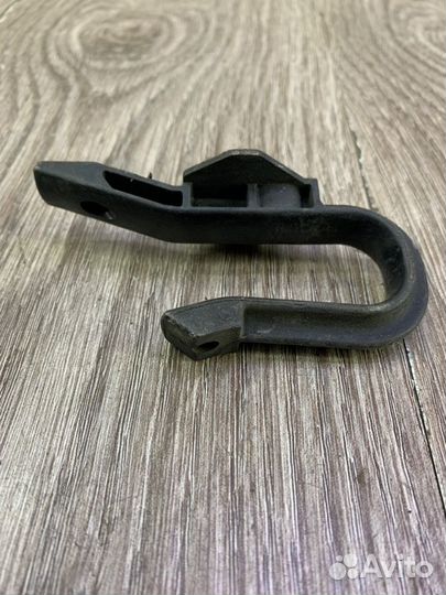 Кронштейн крепления радиатора Opel Zafira A