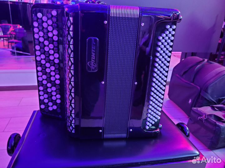 Баян юпитер 2,готововыборный, состояние новое