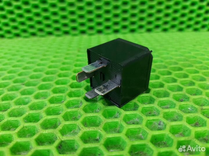 Реле Land Rover Range Rover Sport L320 276DT 2008