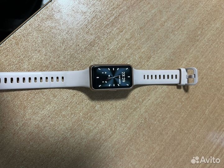 Смарт часы huawei band 7