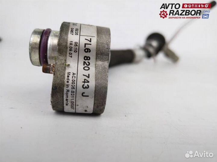 Трубка кондиционера VW Touareg 2002-2010