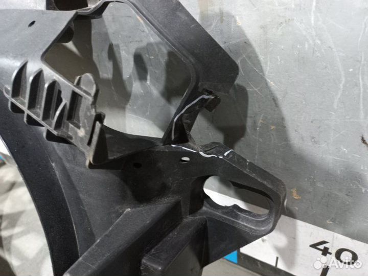 Диффузор вентилятора Mercedes-Benz Sprinter W906