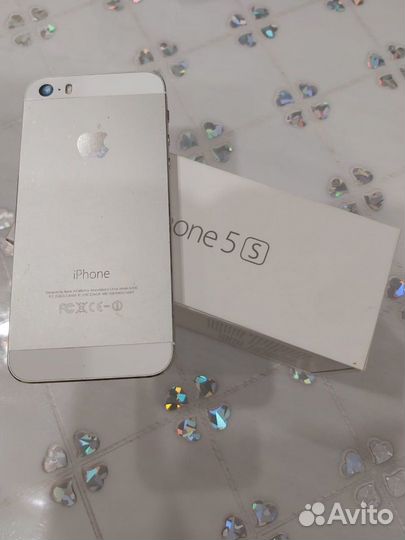 Телефон iPhone 5S