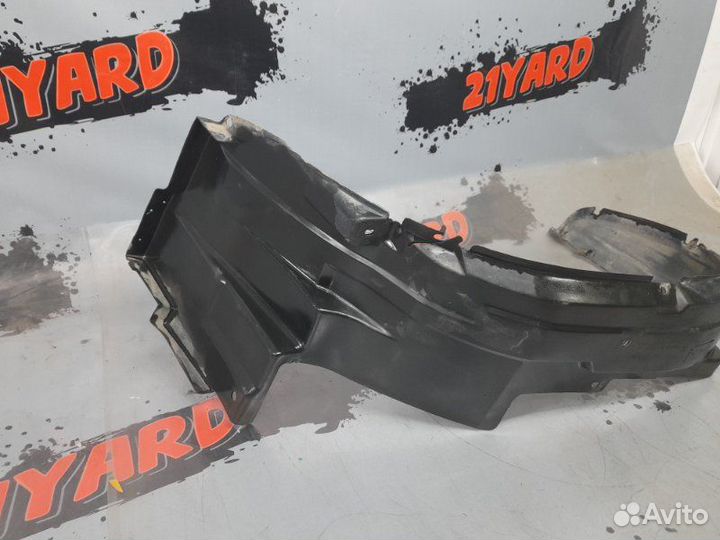 Подкрылок передний правый Suzuki Grand Vitara