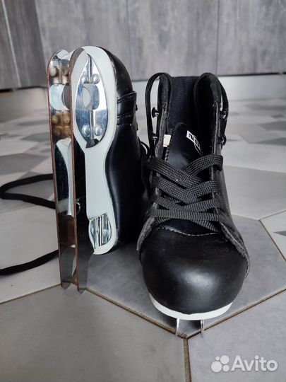 Коньки детские р.27