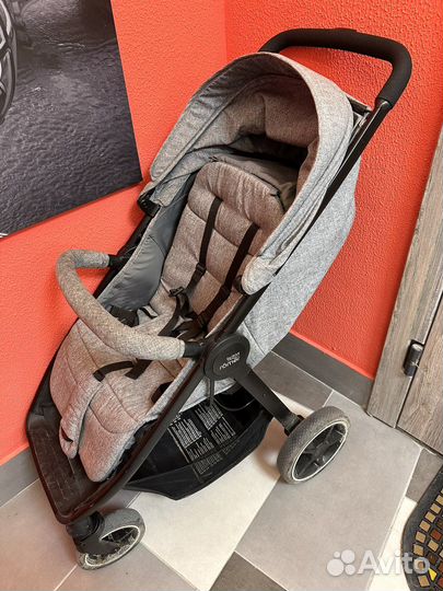 Прогулочная коляска britax romer