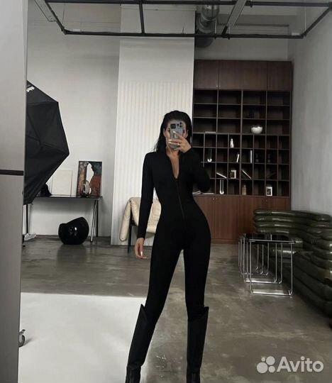 Комбинезон женский