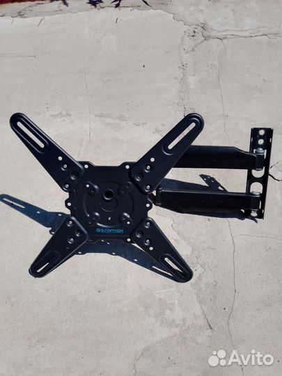 Кронштейн для крепления телевизора на стену