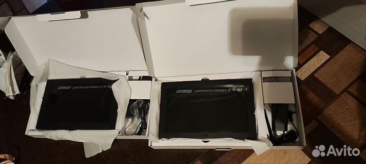 Цифровая фоторамка Digma 9 PF-922