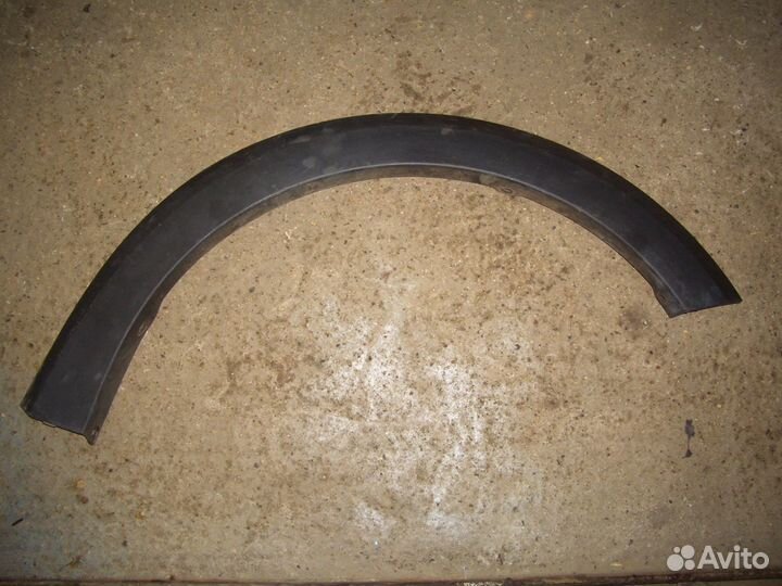 Накладка передн. крыла Рено Сандеро Степвей с14