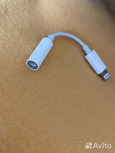 Apple оригинальный переходник 3.5 mm mini jack