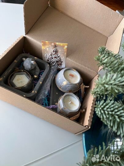 Интерьерный набор из свечей и вазы с колбой