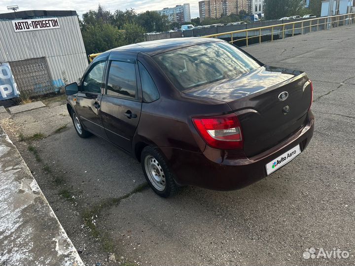 LADA Granta 1.6 МТ, 2012, 185 000 км