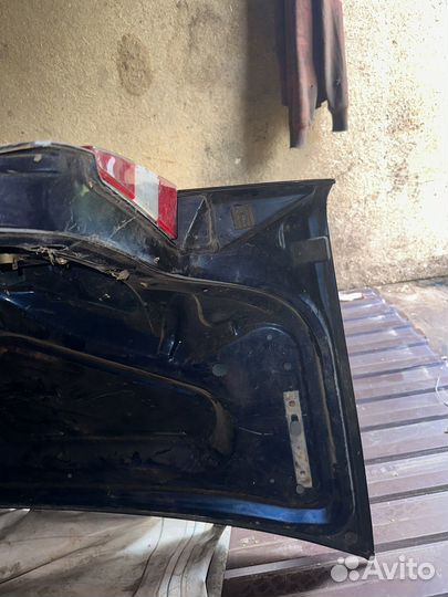 Крышка багажника volvo 850