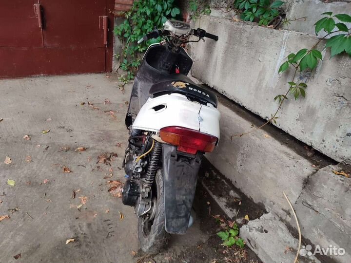 Honda dio af 27
