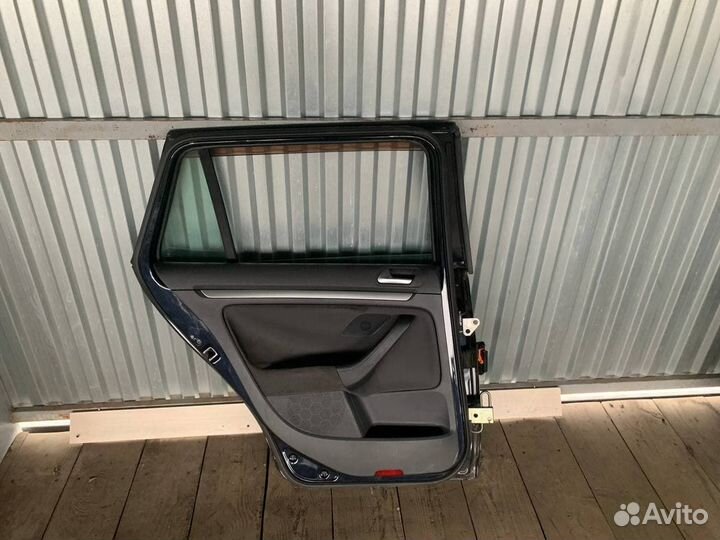 Дверь задняя левая Volkswagen Golf 5 универсал