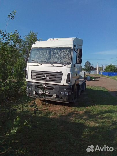 МАЗ 5440B9-1420-030 с полуприцепом, 2014