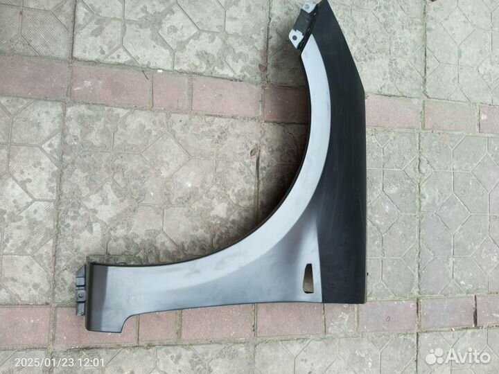 Hyuindai Solaris крыло