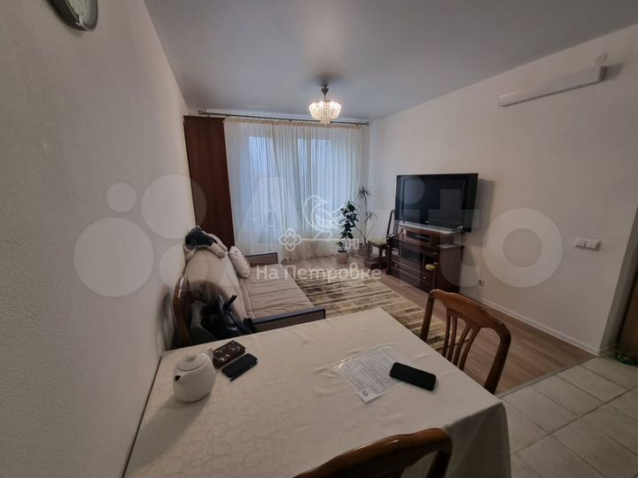 3-к. квартира, 57,3 м², 2/15 эт.
