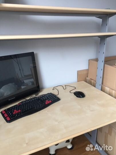 Письменный стол IKEA