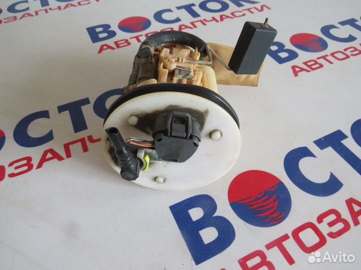 Насос топливный toyota vitz clavia NCP15 2NZ-FE