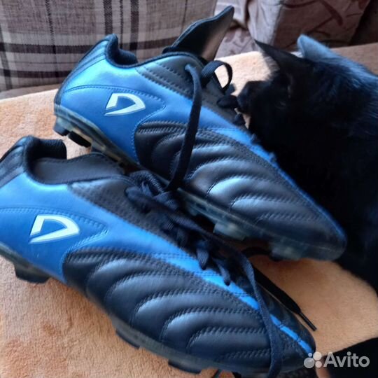 Футбольные бутсы