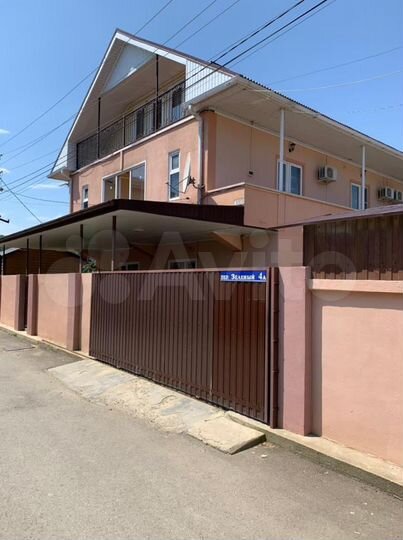 Комната 20 м² в > 9-к., 1/3 эт.