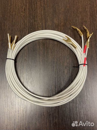 Qed Silver 2x3м с коннекторами