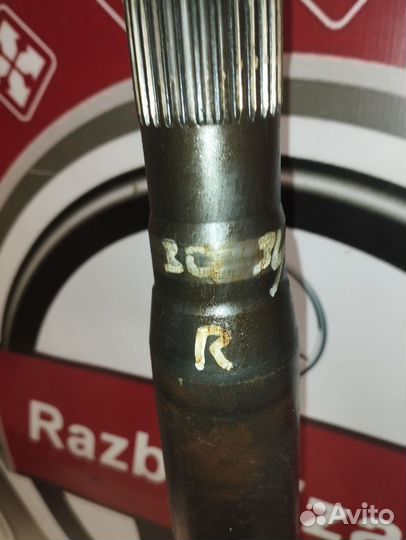 Полу ось задний правый mercedes sprinter 906