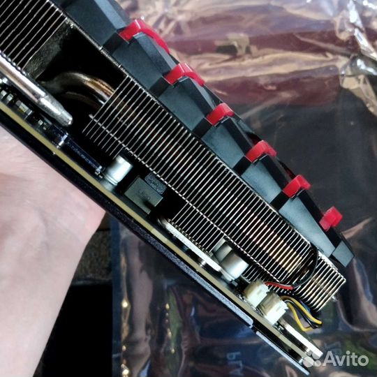 Видеокарта MSi GTX 1080ti