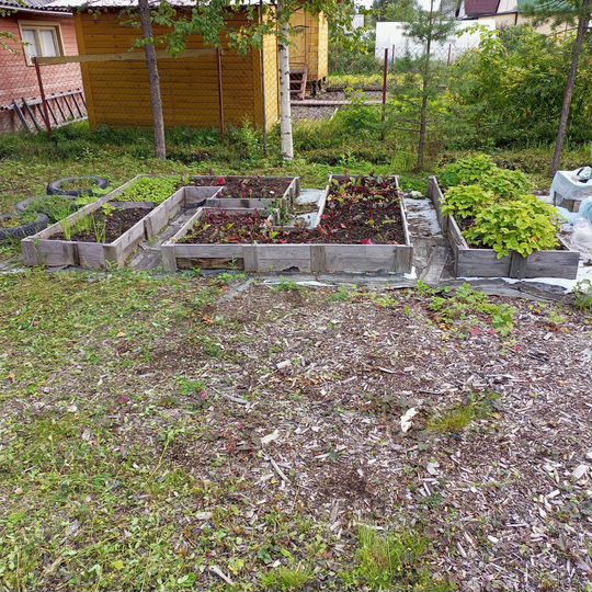 Дом 4000 м² на участке 6 сот.