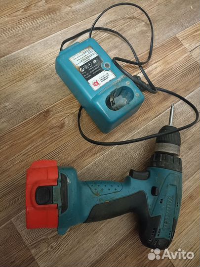 Шуруповерт makita